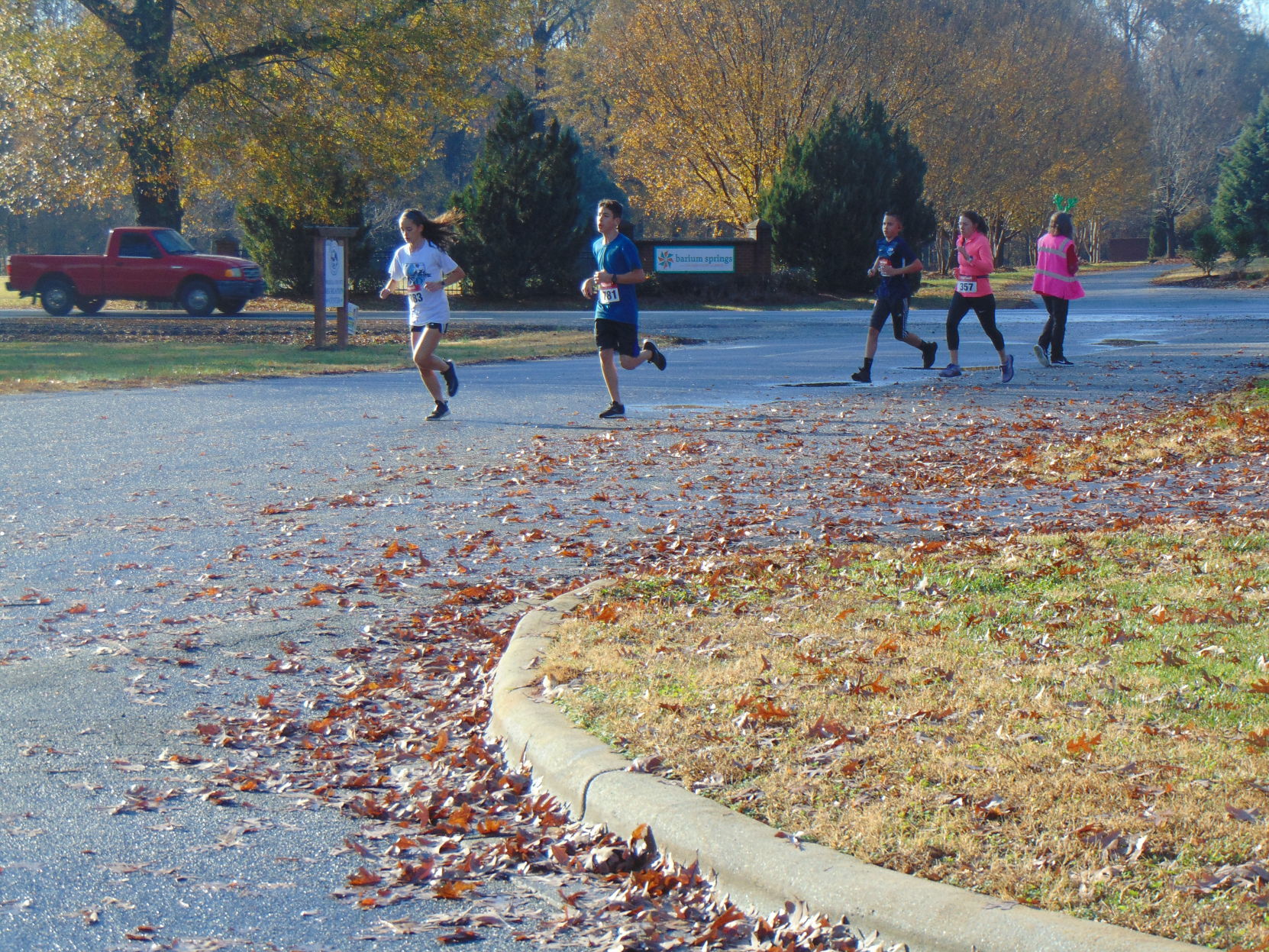 Jingle Run 5K (29).JPG